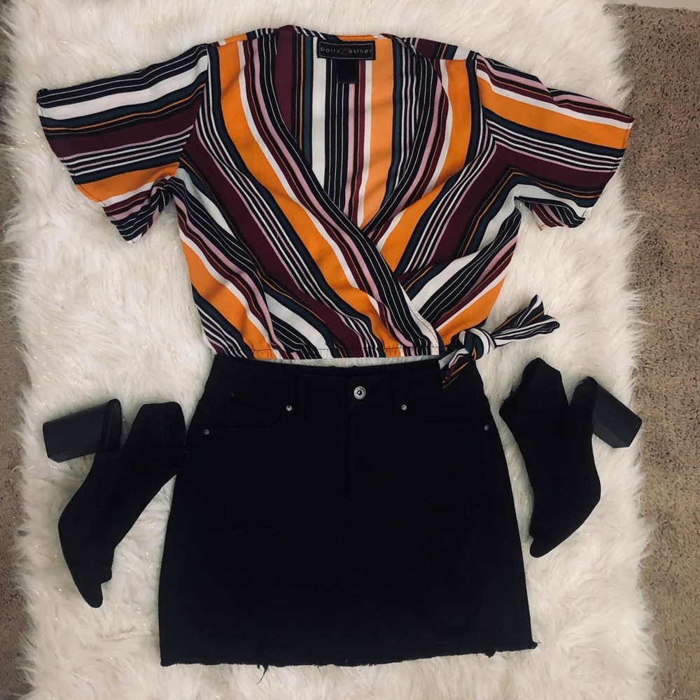 Skirt size S shoes size 8 shirt size S